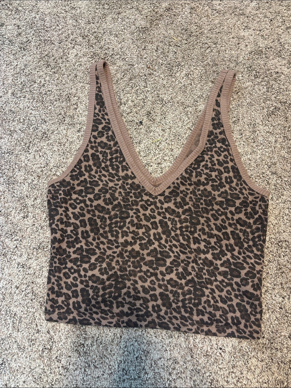 Animal print v neck tank